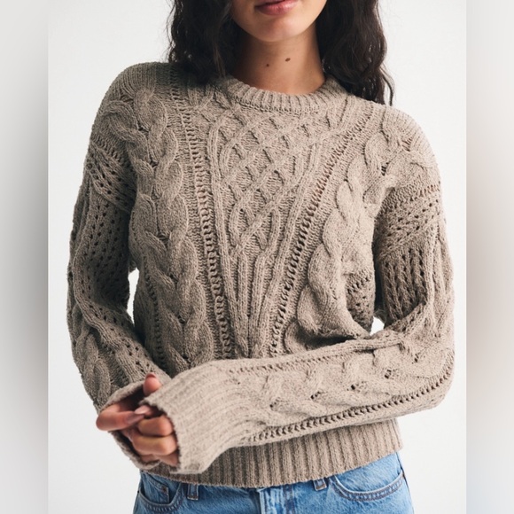 Abercrombie & fitch Textural Stitch Cable Crew Sweater size XS in light brown - Picture 7 of 16